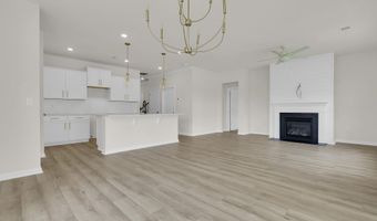 131 Hunter Ridge Dr, Boiling Springs, SC 29316