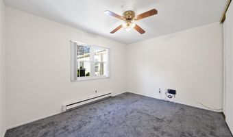 75 Harbor N, Amityville, NY 11701