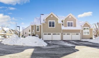 47 Copper Square Dr, Bethel, CT 06801