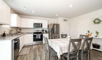 738 Oak Bend Dr, Asheboro, NC 27203