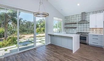 7595 Saranac Ave, La Mesa, CA 91942