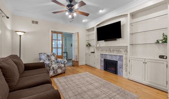 1084 Main St, Antioch, IL 60002