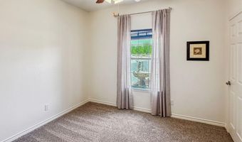 808 E Chapman Rd, Carlsbad, NM 88220
