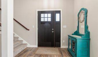 250 Rodeo Rd, Alexandria, MN 56308