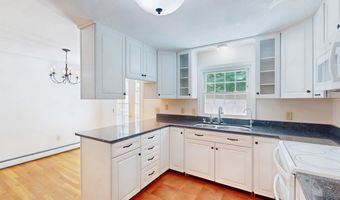 8 Clough St, Bow, NH 03304
