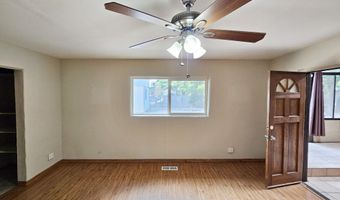 1604 LOS ARBOLES Ave NW, Albuquerque, NM 87107