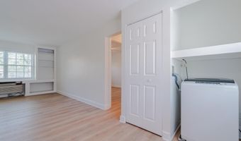 1622 W ABINGDON Dr 101, Alexandria, VA 22314