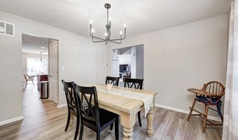 8557 Vyners Ln, Avon, IN 46123