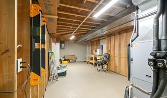 852 Stone Creek Blvd, Ashland, OH 44805