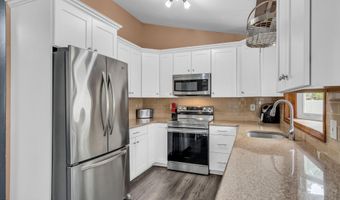 41 Deck St, Barnegat, NJ 08005