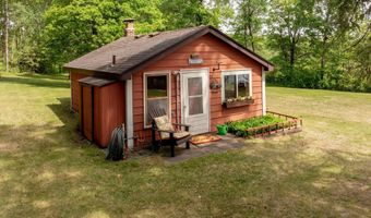 1076 Rainy Lake Rd NW, Backus, MN 56435