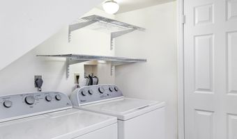 7 Atrium Cir D, Atlantis, FL 33462