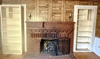 195 Main St, Belfast, ME 04915