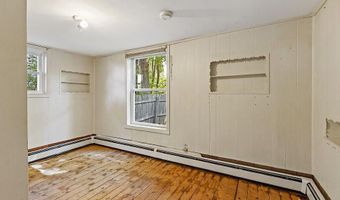 32 Murray St, Augusta, ME 04330