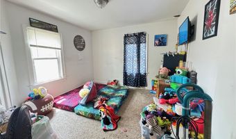 2016 13th St SW, Akron, OH 44314