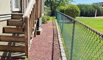 48 New Point Pl, Amityville, NY 11701
