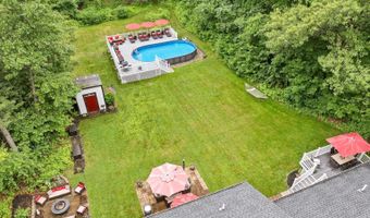 51 Palomino Ln, Bedford, NH 03110