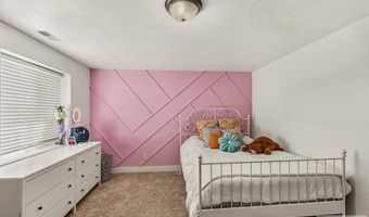 3840 Summerwood Ln, Ammon, ID 83406