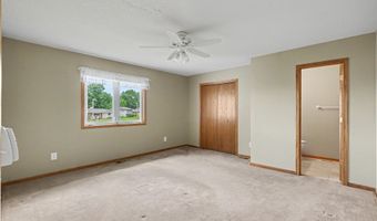 604 SE Tower Ct, Ankeny, IA 50021