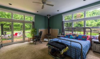 6475 Radford Rd, Athens, OH 45701