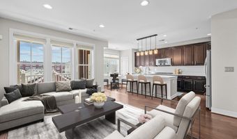 2109 MAIN LINE 102, Alexandria, VA 22301