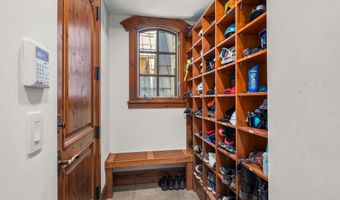 520 W Smuggler St, Aspen, CO 81611