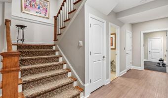 5114 WESSLING Ln, Bethesda, MD 20814