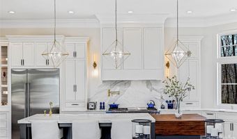 1905 White Tree Trl, Arden, NC 28704