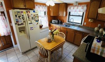 58 William St, Andover, NJ 07801