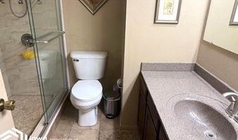 2109 E Spruce St, Algona, IA 50511