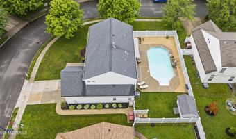 10 Butternut Ln, Bayville, NJ 08721