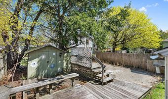 22 Ledgelawn Ave, Bar Harbor, ME 04609