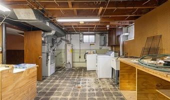 25542 W Warren St, Dearborn Heights, MI 48127