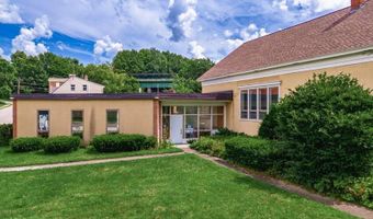 2 Howard St, Augusta, ME 04330