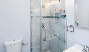 5016 IVORY WALTERS Ln SE, Washington, DC 20019