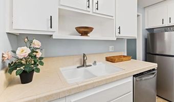 2157 Arnold Way 324, Alpine, CA 91901