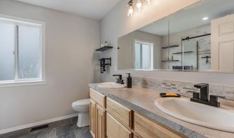 222 E REMINGTON Rd, Athol, ID 83801