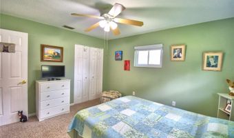 902 CRESTVIEW Dr, Auburndale, FL 33823