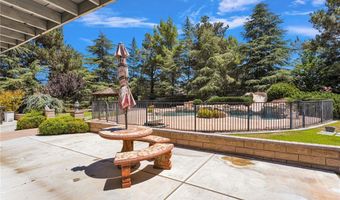 13331 Waco Dr, Apple Valley, CA 92308