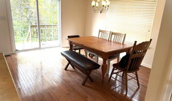 10 Oyster Bay Rd H, Absecon, NJ 08201