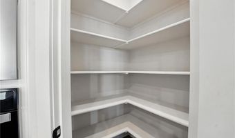 1630 Grayhawk Dr, Basehor, KS 66007