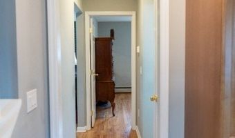 4 Park Ln, Andover, NJ 07860