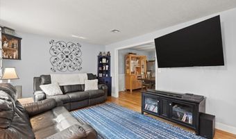 14 Cliff Rd, Bellingham, MA 02019