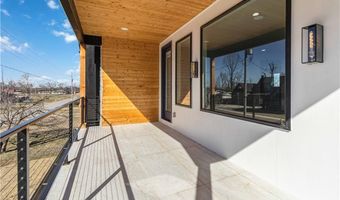 812 NW 11th St, Bentonville, AR 72712