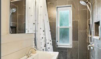 3569 Sandal Ln, Cincinnati, OH 45248