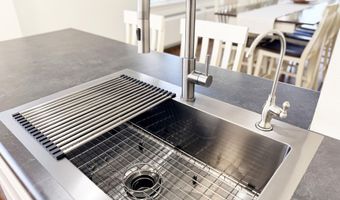 512 S Kline St, Aberdeen, SD 57401