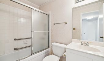 1701 Central Ave R, Alameda, CA 94501