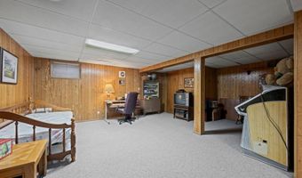 1507 W Plymouth Dr, Arlington Heights, IL 60004