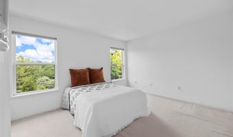 1214 Westrun Dr, Ballwin, MO 63021