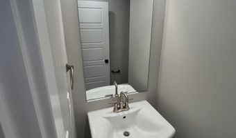 5590 Trueman St #D, Chubbuck, ID 83202